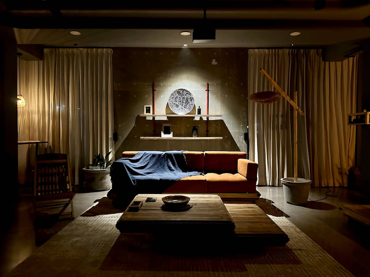 Delhi Dreamscape: Inviting 2-Bed Unit for 8 Guests