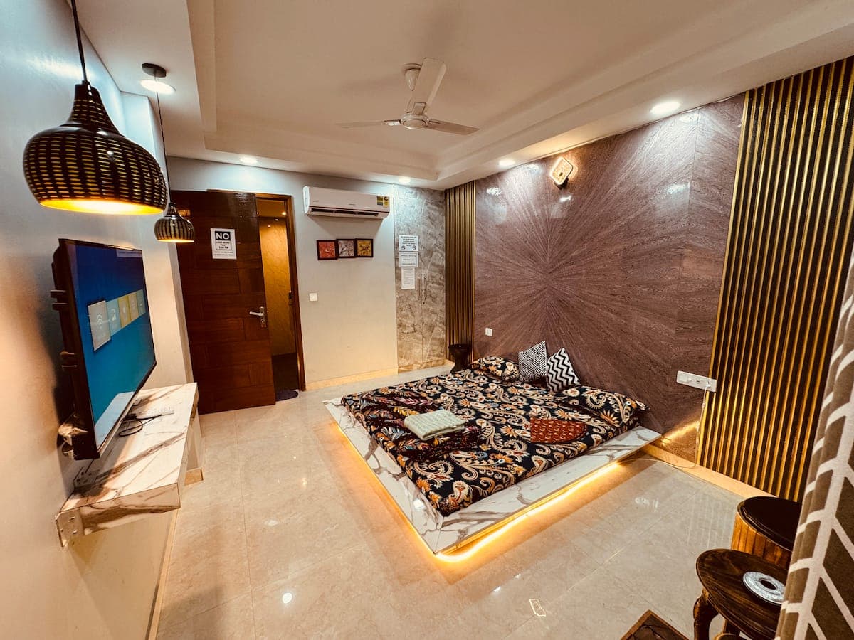 Studio-1 Peace amidst chaos#Romantic#Near airport
