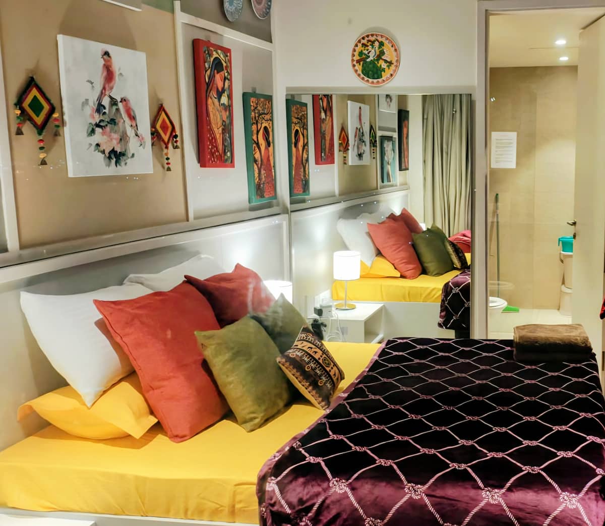 Gurugram Getaway: Charming 1-Bedroom Apartment for 4 Guests